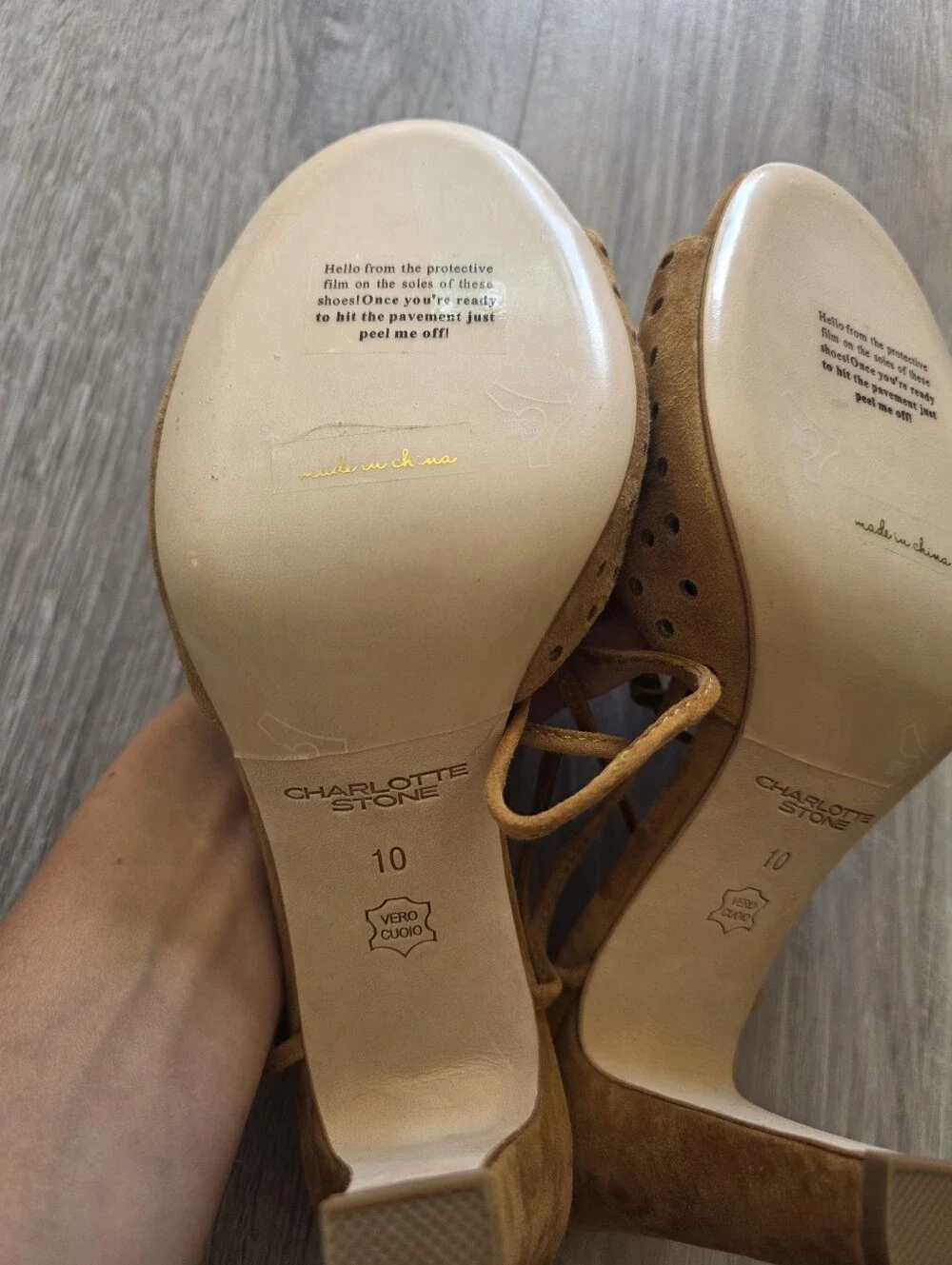 NWOB Charlotte Stone Lionel Heels In Bamboo Size 10